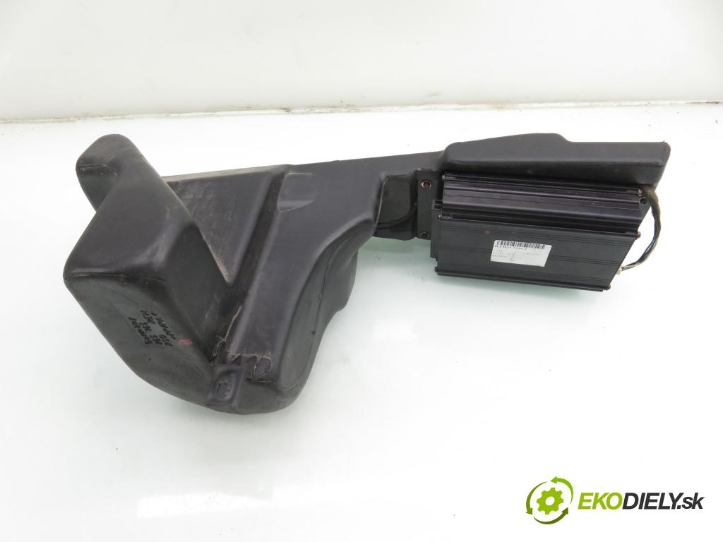 AUDI A6 (4B2, C5) SEDAN 2001 96,00 1.9 TDI - AWX 1896,00 subwoofer 4B5035382A (Audio zariadenie)