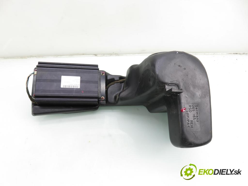 AUDI A6 (4B2, C5) SEDAN 2001 96,00 1.9 TDI - AWX 1896,00 subwoofer 4B5035382A (Audio zariadenie)