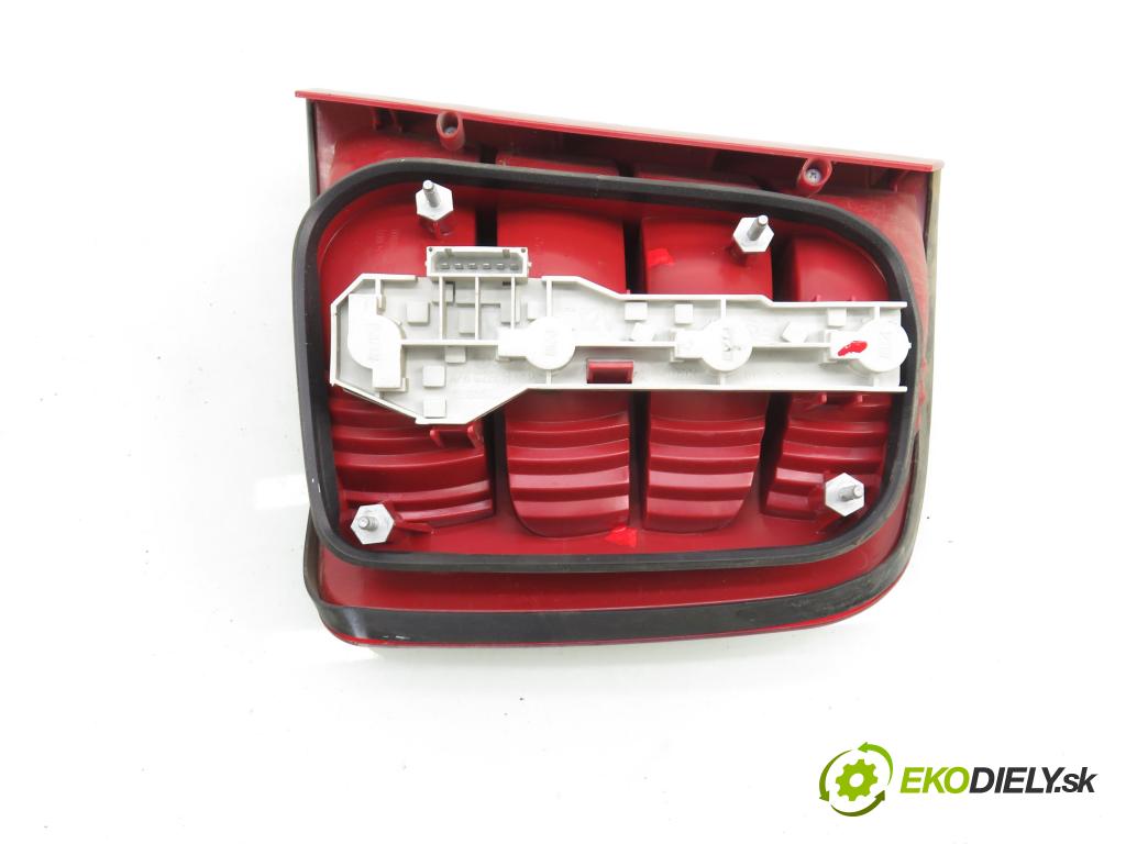 SKODA FABIA I Combi (6Y5) KOMBI 2003 74,00 1.9 TDI - ATD 1896,00 Svetlo ľavé zadné