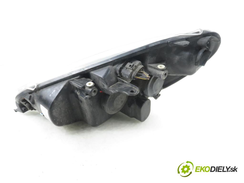 FORD S-MAX (WA6) MINIVAN 2010 103,00 2.0 TDCi - UFWA 1997,00 Svetlo PP