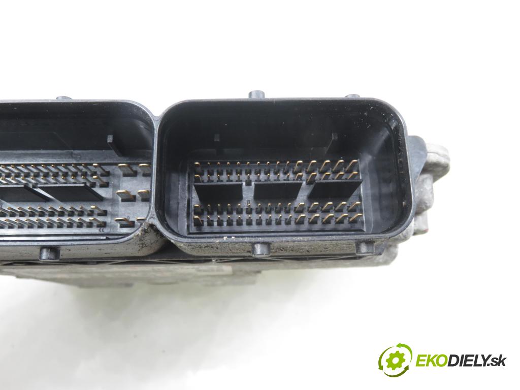 SKODA SUPERB II kombi (3T5) KOMBI 2012 103,00 2.0 TDI 16V - CFFB 1968,00 Riadiaca jednotka Motor 0281018345 ; 03L906018MH