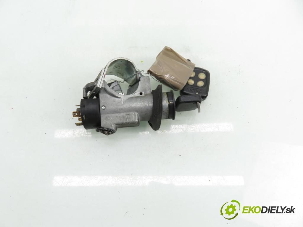OPEL VECTRA A (86_, 87_) LIFTBACK 1993 60,00 1.7 TD - 17 DT (TC4EE1) 1686,00 spinačka 900692145 ; 90191412 (Spínacia skrinka)