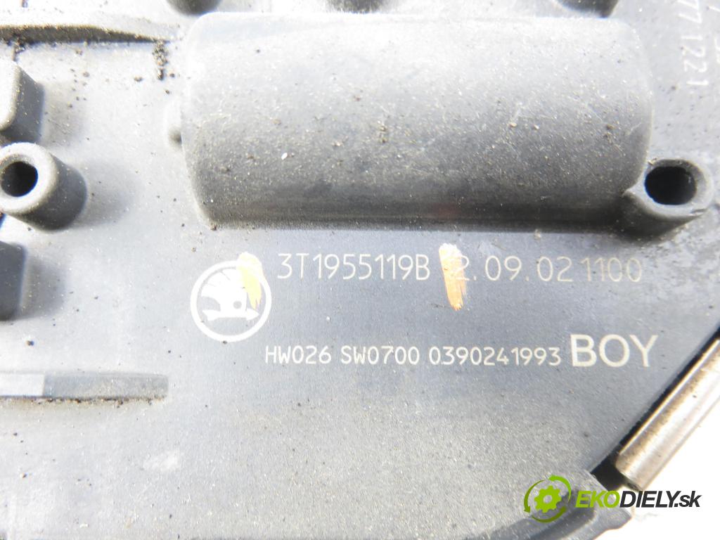SKODA SUPERB II kombi (3T5) KOMBI 2012 103,00 2.0 TDI 16V - CFFB 1968,00 Motorček stieračov 1397220658 ; 3T1955119B ; 3397021676
