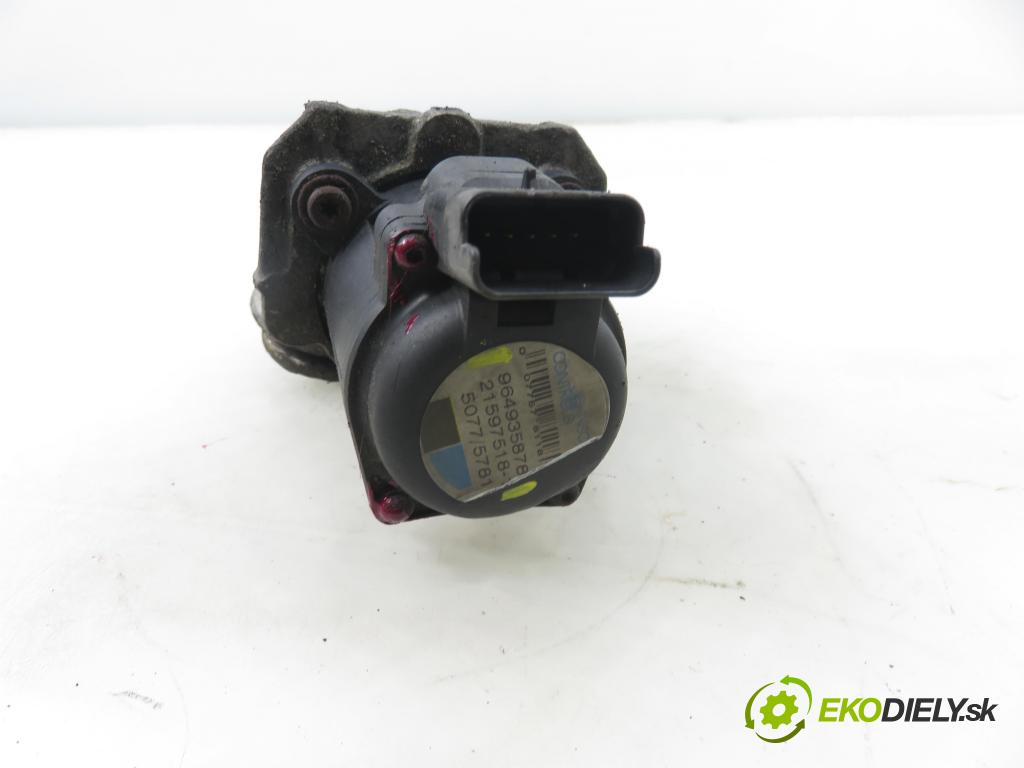 CITROEN C4 I (LC_) HB 2004 80,00 1.6 HDi- 9HZ (DV6TED4) 1560,00 VENTIL EGR 9649358780 ; 215975181