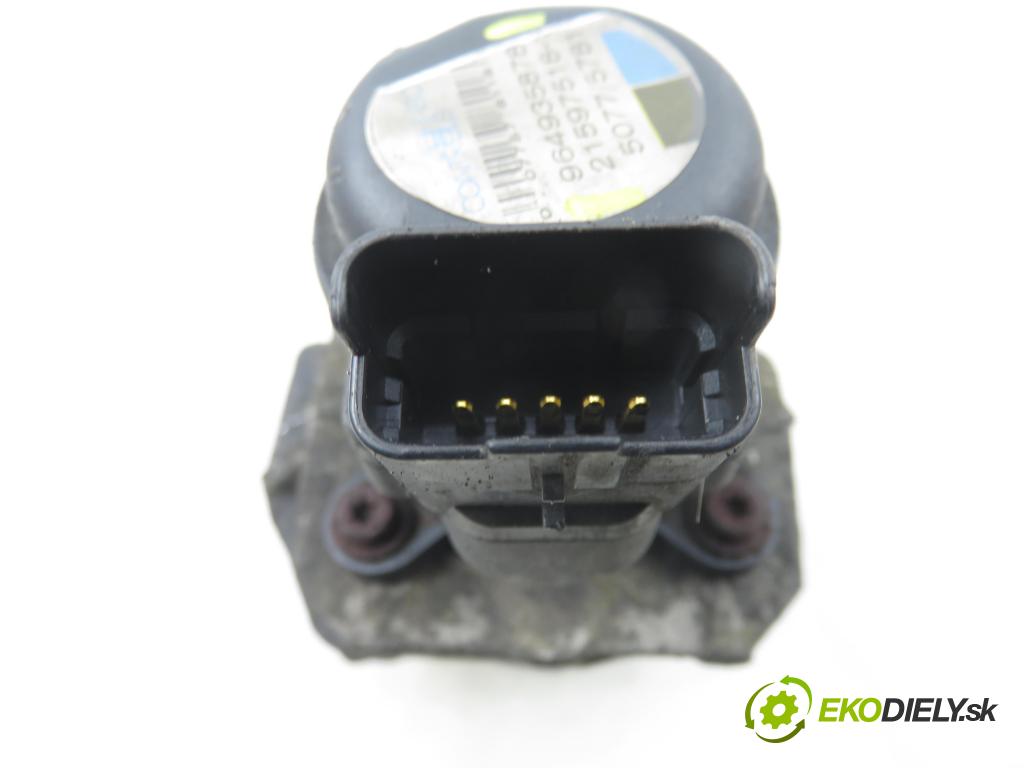 CITROEN C4 I (LC_) HB 2004 80,00 1.6 HDi- 9HZ (DV6TED4) 1560,00 VENTIL EGR 9649358780 ; 215975181