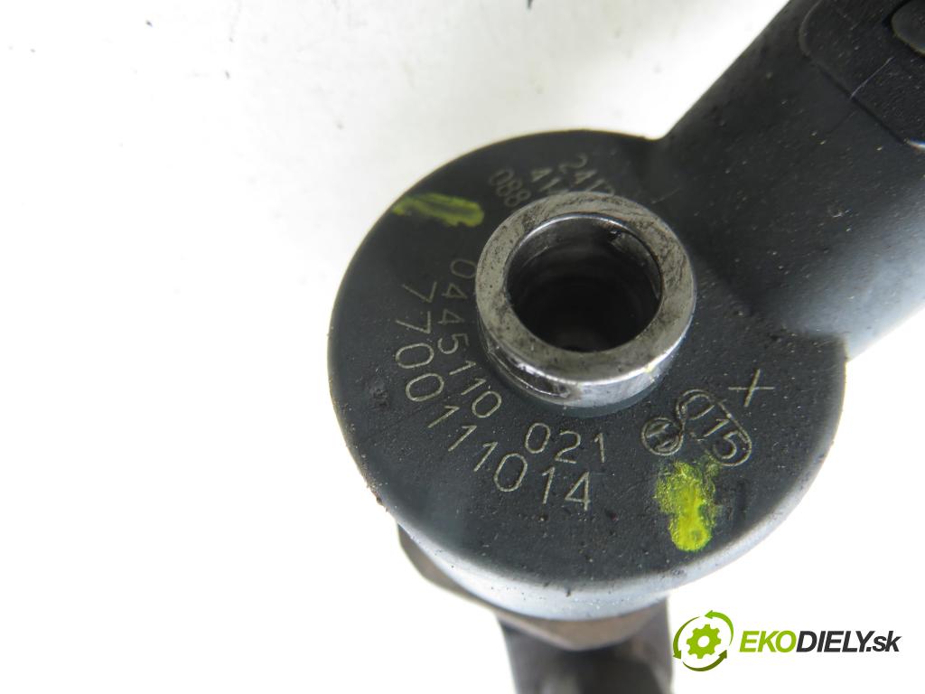 MITSUBISHI CARISMA (DA_) SEDAN 2003 75,00 1.9 DI-D 102 - F9Q1 1870,00 vstrekovač 0445110021 ; 7700111014 (Vstrekovač paliva)