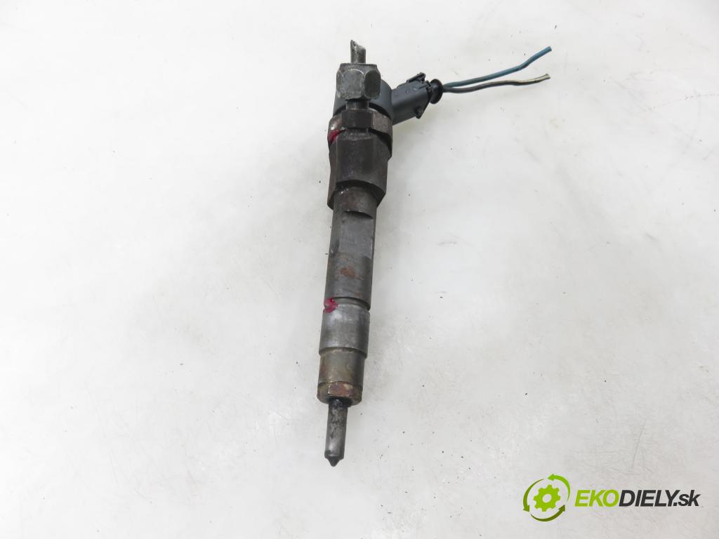 MITSUBISHI CARISMA (DA_) SEDAN 2003 75,00 1.9 DI-D 102 - F9Q1 1870,00 vstrekovač 0445110021 ; 7700111014 (Vstrekovač paliva)