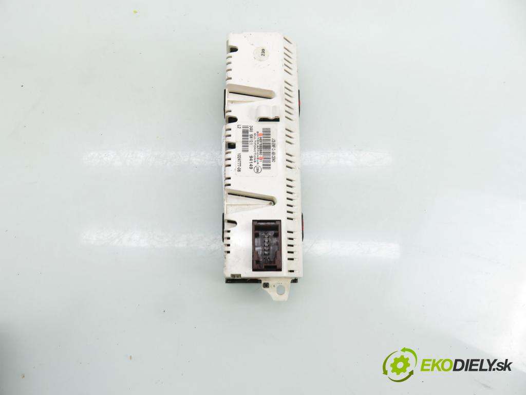 CITROEN C5 II Break (RE_) KOMBI 2005 103,00 2.0 16V (RERFJB, RERFJC) - RFJ (EW10A) 1997,00 ZOBRAZIT: 9657882880
