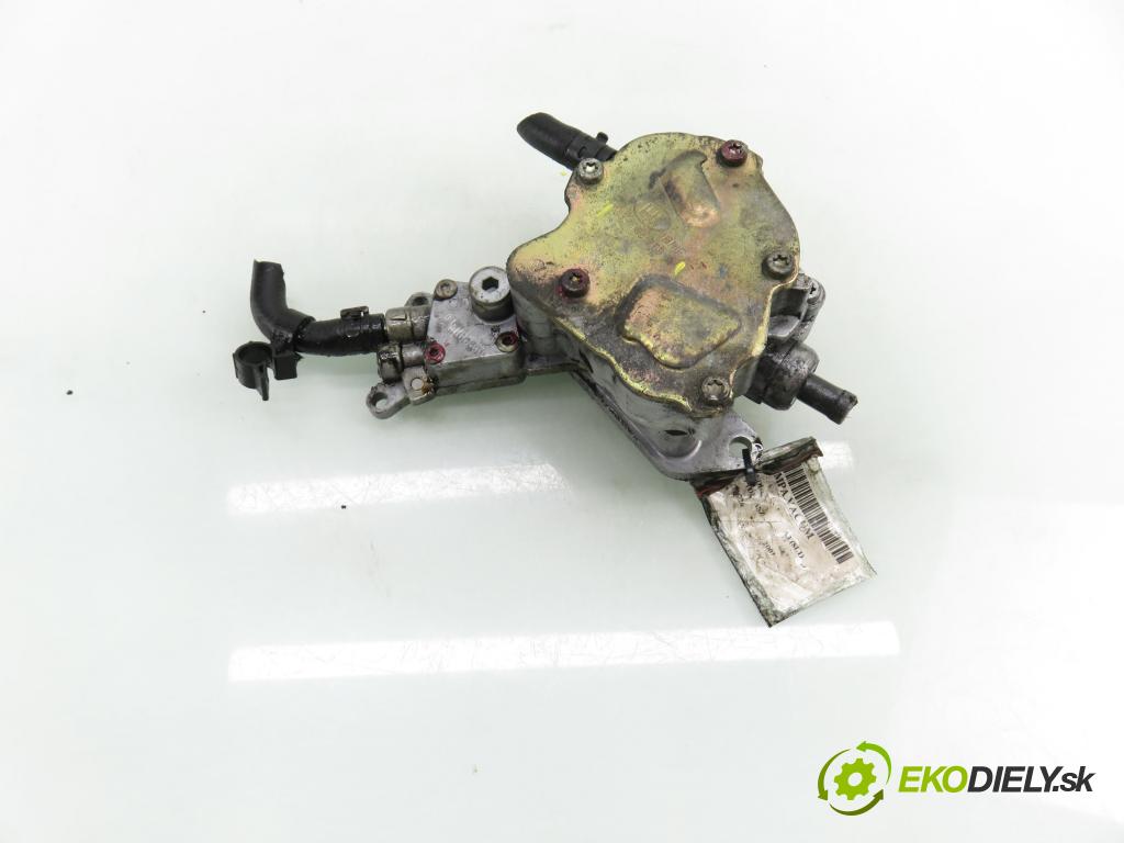 AUDI A3 (8L1) HB 2001 96,00 1.9 TDI - ASZ 1896,00 pumpa vakuová 038145209A