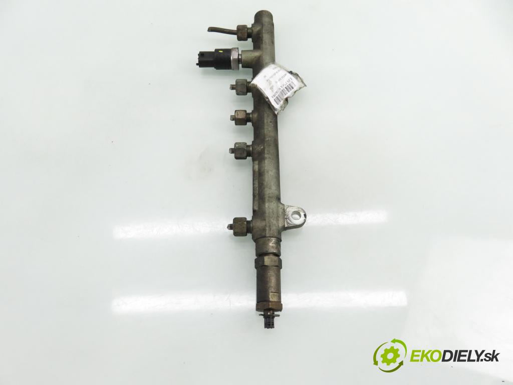 MITSUBISHI CARISMA (DA_) SEDAN 2003 75,00 1.9 DI-D 102 - F9Q1 1870,00 Lišta vstrekovacia 0445214024 ; 7700114017 ; 0281002405 (Vstrekovacia lišta)