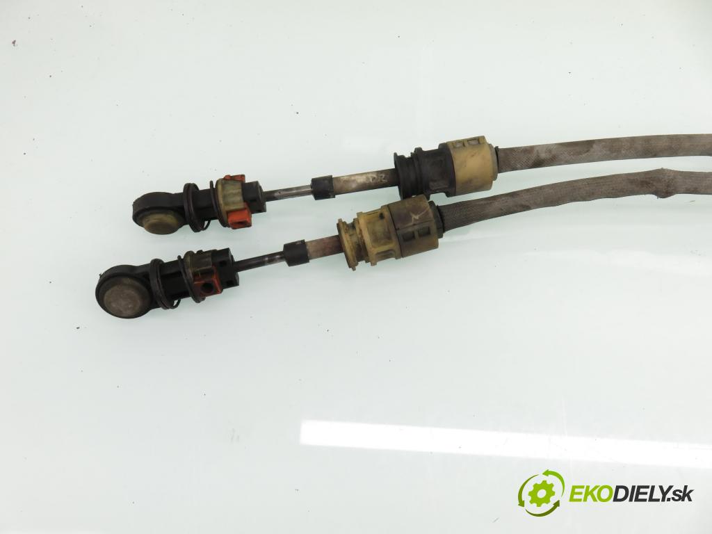 CITROEN C5 II Break (RE_) KOMBI 2005 103,00 2.0 16V (RERFJB, RERFJC) - RFJ (EW10A) 1997,00 ZVEDÁK: