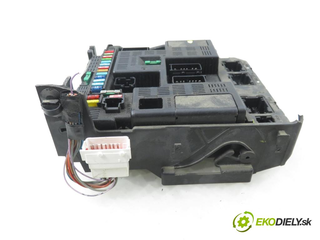 PEUGEOT 307 (3A/C) HB 2002 66,00 2.0 HDi 90 - RHY (DW10TD) 1997,00 MODUL BSI 9641079680 ; 9636760580B
