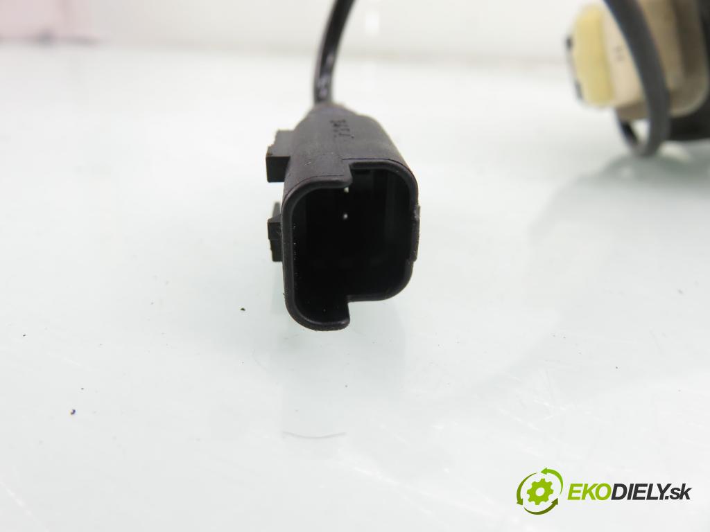 CITROEN C5 II Break (RE_) KOMBI 2005 103,00 2.0 16V (RERFJB, RERFJC) - RFJ (EW10A) 1997,00 Potenciometer plynu 0280755012 ; 9650341780 (Potenciometer plynového pedálu)