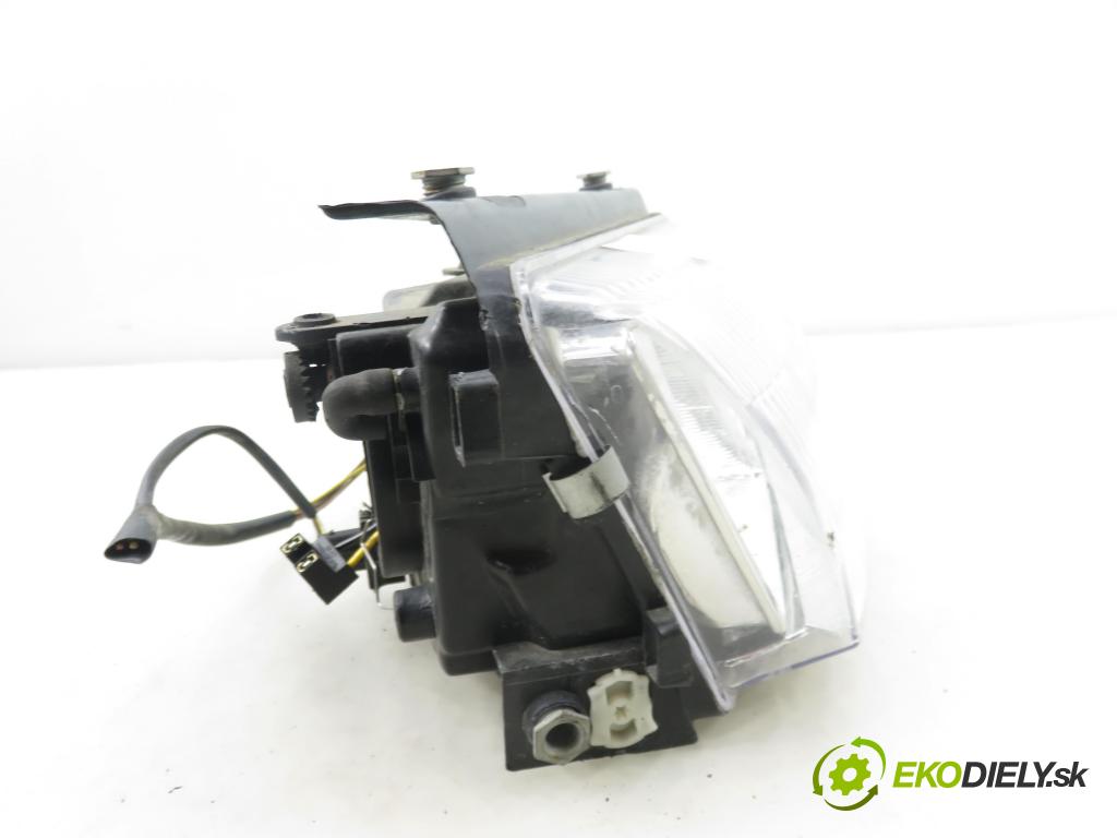 VW PASSAT B5 Variant (3B5) KOMBI 1997 74,00 1.6 - ADP 1595,00 Svetlo PP
