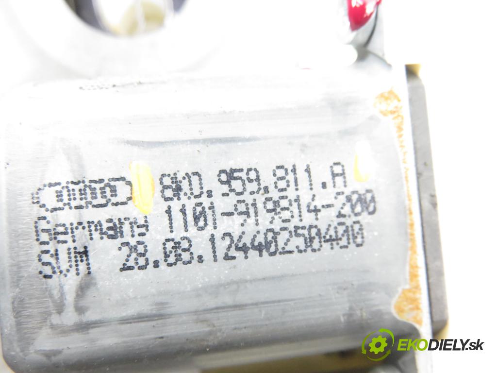 SKODA SUPERB II kombi (3T5) KOMBI 2012 103,00 2.0 TDI 16V - CFFB 1968,00 mechanismus oken LTE 8K0959811A ; 8X0959795D