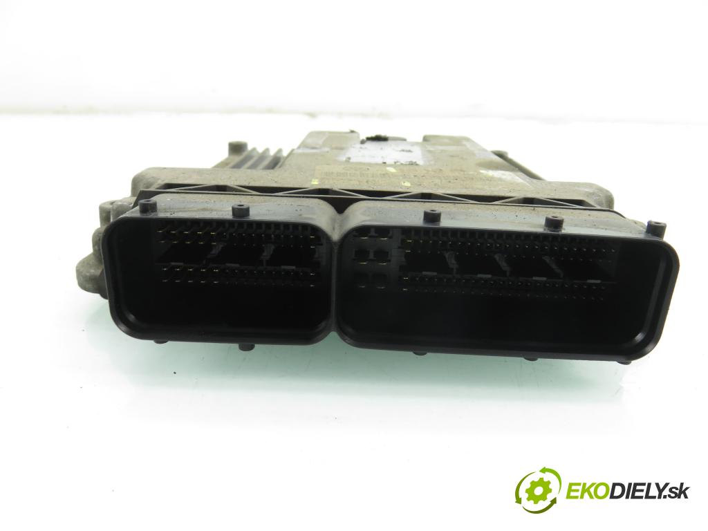 VW TOURAN (1T1, 1T2) MINIVAN 2003 74,00 1.9 TDI PD 100 - AVQ 1896,00 Riadiaca jednotka Motor 03G906016A ; 0281010731