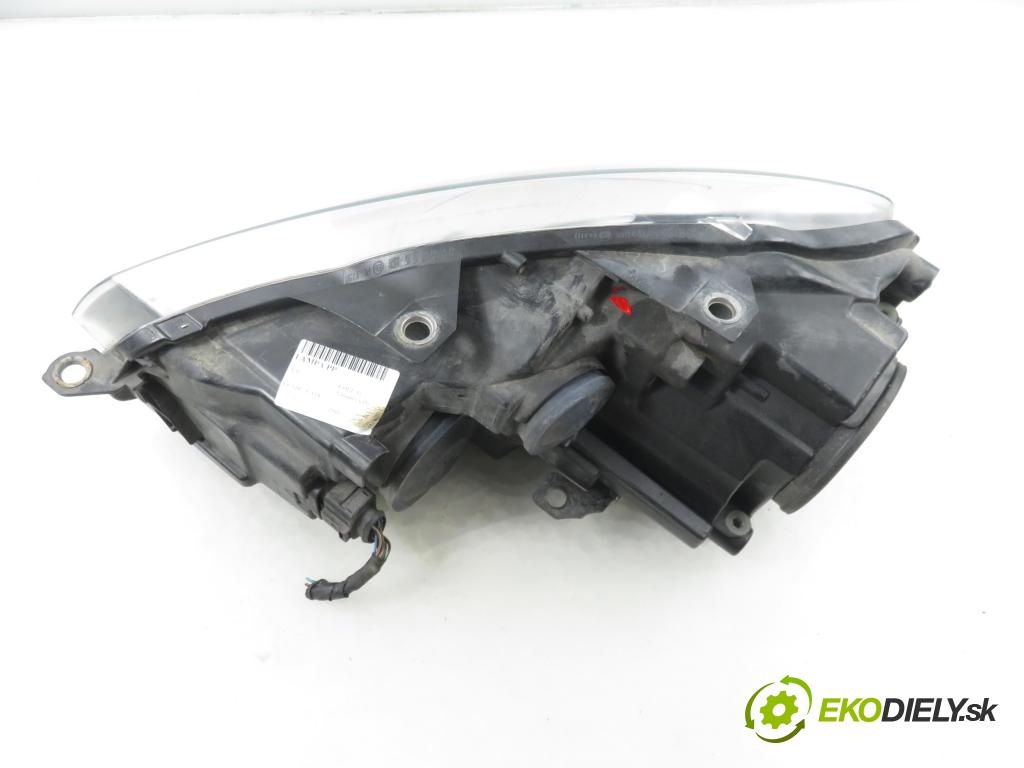 VW GOLF VI Variant (AJ5) KOMBI 2010 77,00 1.6 TDI - CAYC 1598,00 Svetlo PP 5K1941006S