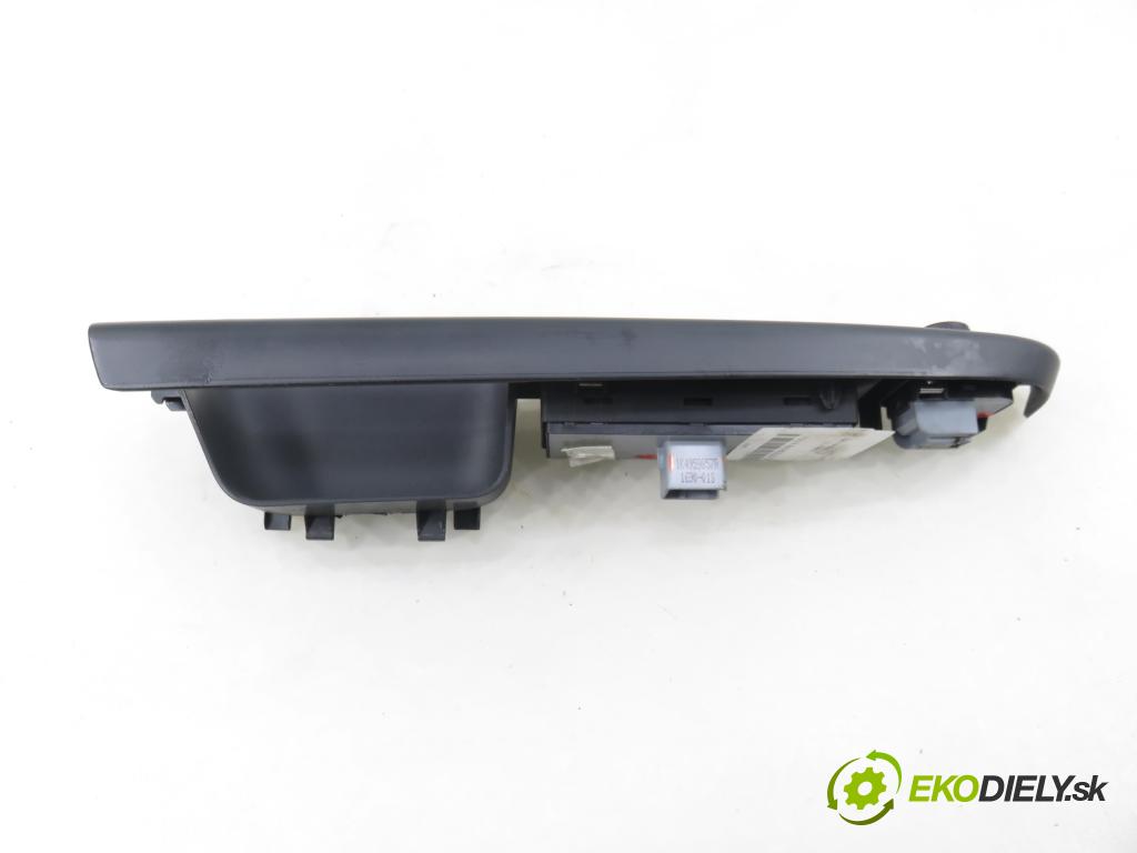 VW GOLF VI Variant (AJ5) KOMBI 2010 77,00 1.6 TDI - CAYC 1598,00 Panel ovládaní oken 1K4868049C ; 1K4959857B