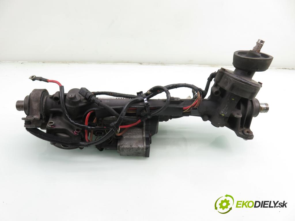 VW GOLF V (1K1) HB 2004 77,00 1.9 TDI - BKC 1896,00 řízení ZE posilovačem 1K1423051BE ; 1K1909144F ; 7805277150