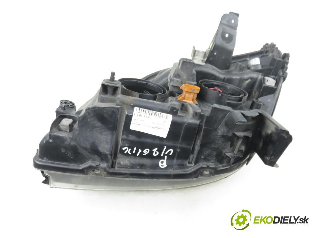 RENAULT SCENIC I (JA0/1_) MINIVAN 2003 75,00 1.9 dCi (JA05, JA1F) - F9Q 732 1870,00 Svetlo PP 7700432097 ; 7701047600