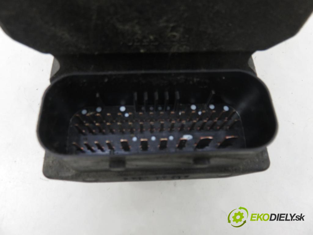 RENAULT SCENIC I (JA0/1_) MINIVAN 2003 75,00 1.9 dCi 102 - F9Q 732 1870,00 Pumpa ABS 0265950046 ; 0265225107 ; 8200090690 (Pumpa ABS)