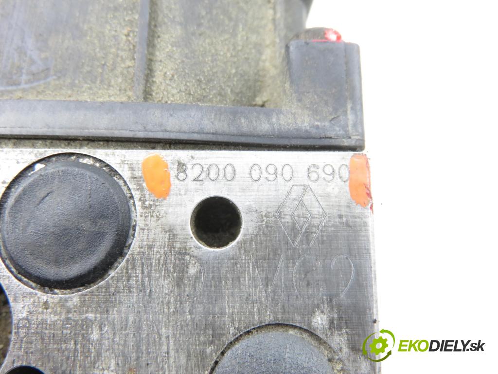 RENAULT SCENIC I (JA0/1_) MINIVAN 2003 75,00 1.9 dCi 102 - F9Q 732 1870,00 Pumpa ABS 0265950046 ; 0265225107 ; 8200090690 (Pumpa ABS)