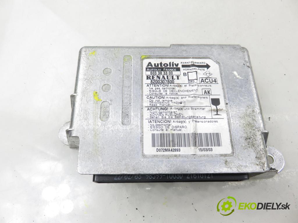 RENAULT MEGANE II (BM0/1_, CM0/1_) HB 2003 60,00 1.4 16V - K4J 732 1390,00 MODUL air BAG 8200307800