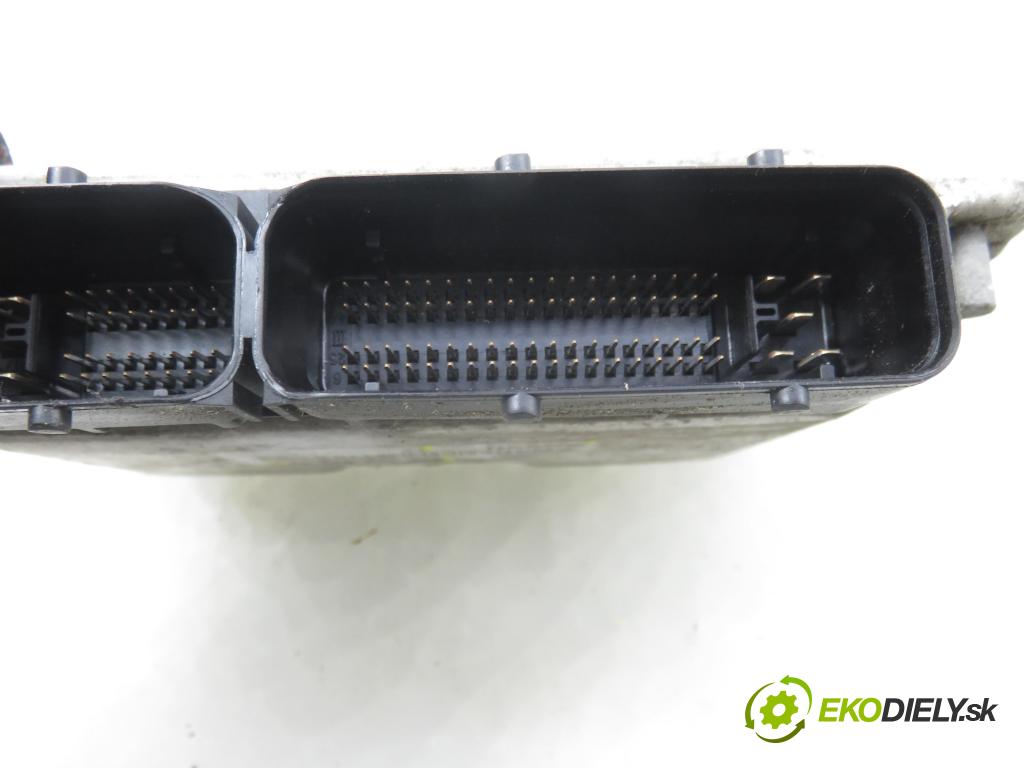 SEAT LEON (1M1) HB 2001 81,00 1.9 TDI - ASV 1896,00 Riadiaca jednotka Motor 038906012FK ; 0281010683
