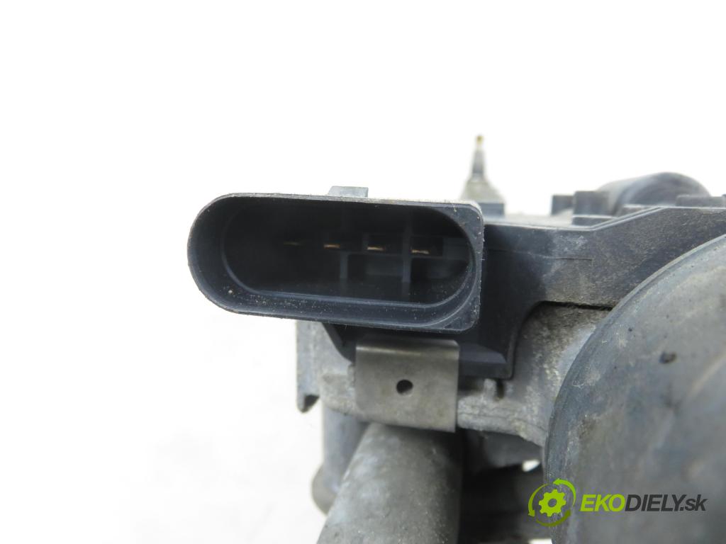 AUDI A3 Sportback (8PA) HB 2005 103,00 2.0 TDI 16V - BKD 1968,00 Motorček stieračov 8P1955119B ; 8P1955023E ; 0390241783