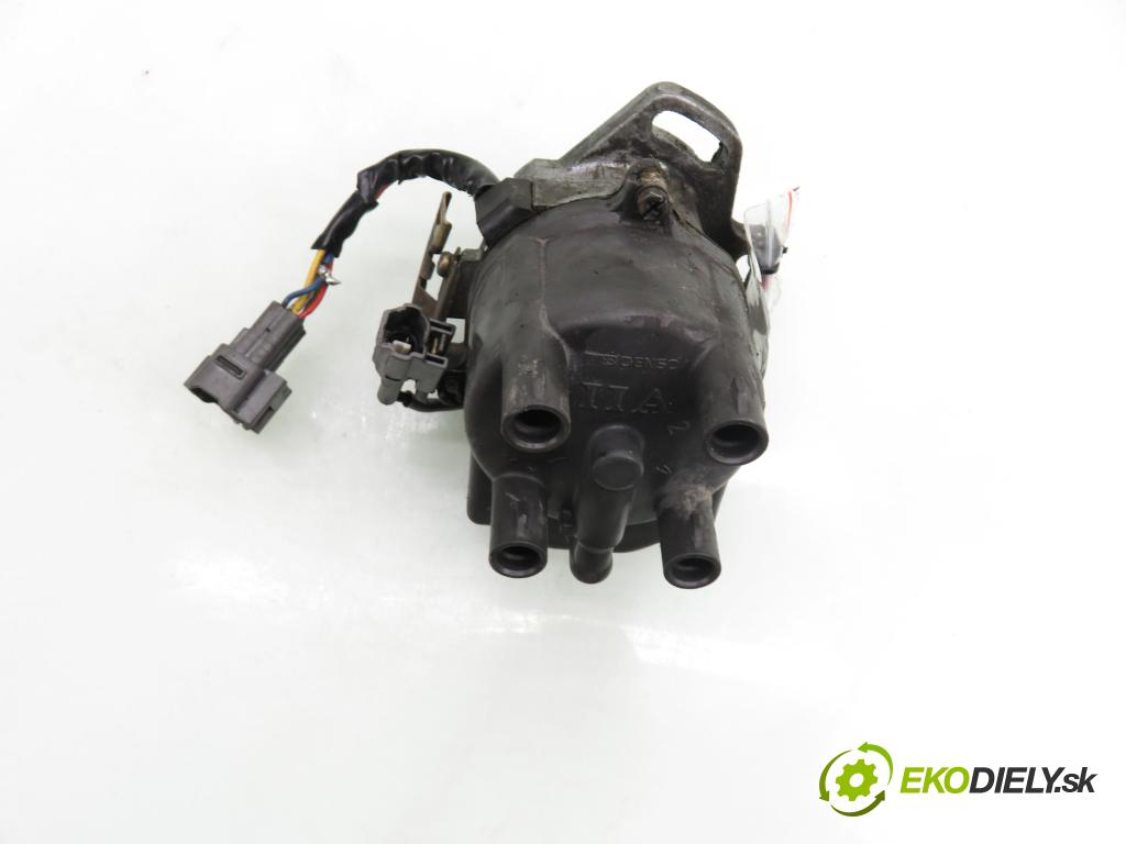 TOYOTA CARINA E (_T19_) SEDAN 1996 78,00 1.6 16V (AT190_) - 4A-FE 1587,00 Rozdeľovač zapaľovací 1902016280 ; 0290201511