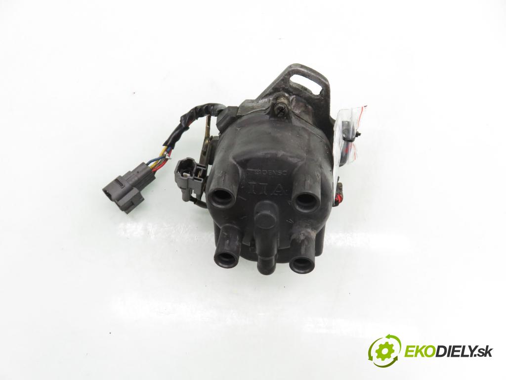 TOYOTA CARINA E (_T19_) SEDAN 1996 78,00 1.6 16V (AT190_) - 4A-FE 1587,00 Rozdeľovač zapaľovací 1902016280 ; 0290201511