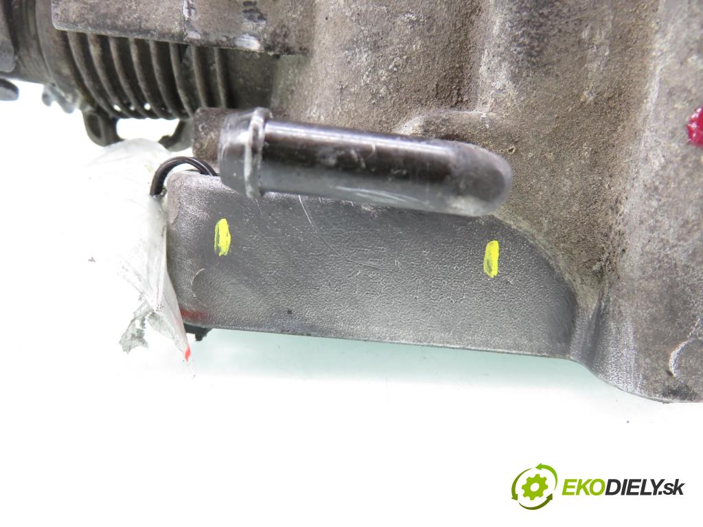 HYUNDAI SANTA FÉ I (SM) SUV 2004 127,00 2.7 V6 4x4 - G6BA 2656,00 Škrtiaca klapka 3510037320 ; 3515033010 ; 9540930001 (Škrtiaca klapka)
