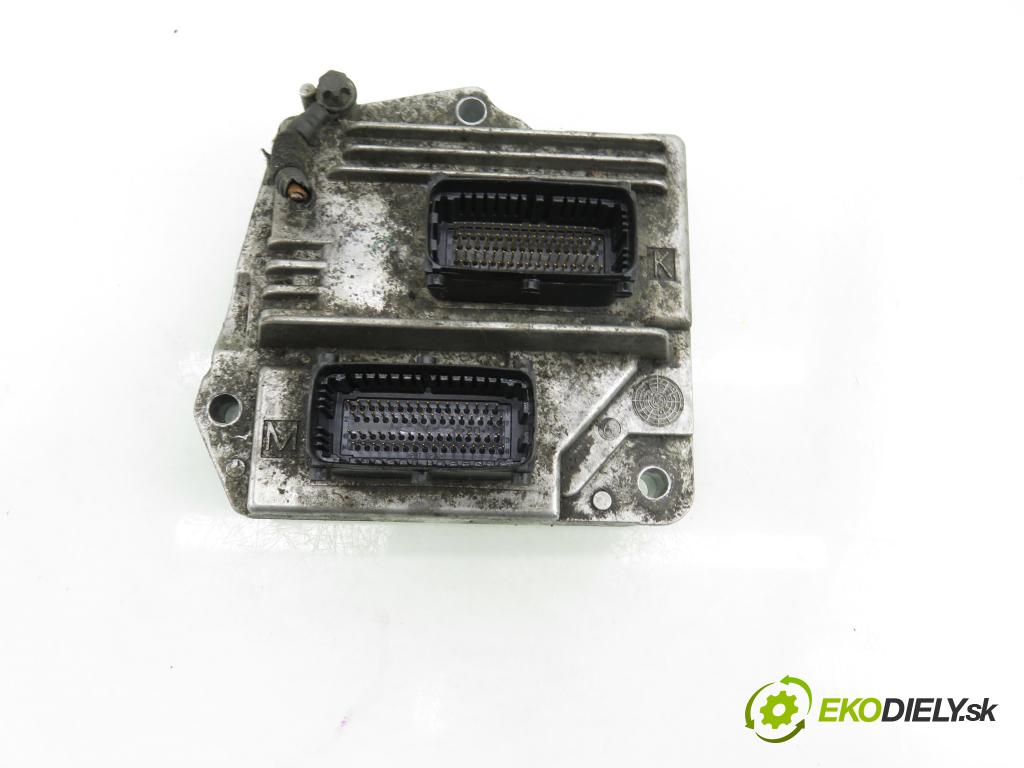 OPEL ASTRA H Kombi (A04) KOMBI 2006 77,00 1.6 - Z 16 XE1 1598,00 Riadiaca jednotka Motor 55561172