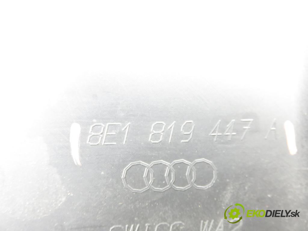 AUDI A4 (8E2, B6) SEDAN 2001 96,00 1.9 TDI - AWX 1896,00 torpédo plast pod čelní okno 8E1819447A (Plast pod čelním sklem)