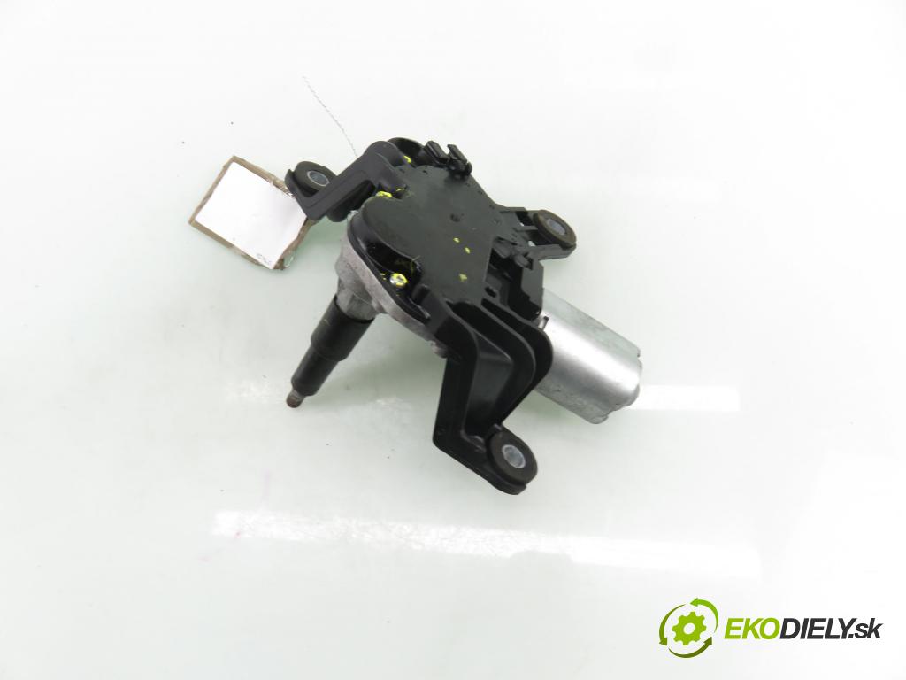 OPEL ASTRA H Kombi (A04) KOMBI 2006 77,00 1.6 - Z 16 XE1 1598,00 Motorček stierače zadné 13105981 ; 0390201591