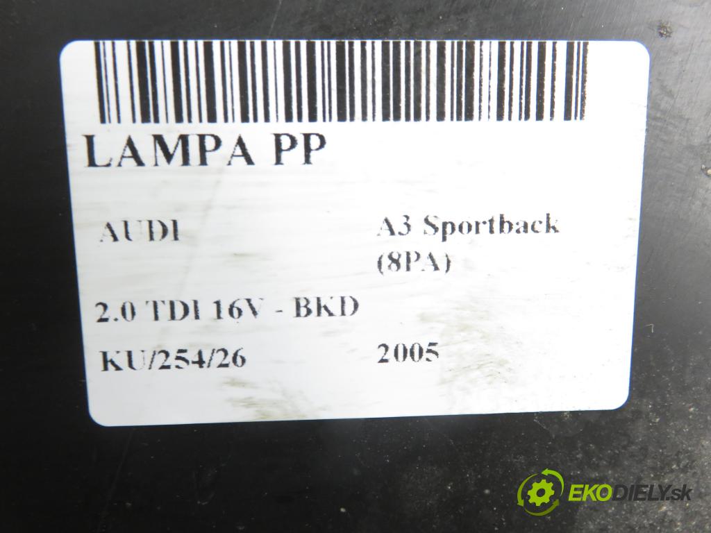 AUDI A3 Sportback (8PA) HB 2005 103,00 2.0 TDI 16V - BKD 1968,00 světlo PP 8P0941004K ; 0301206202