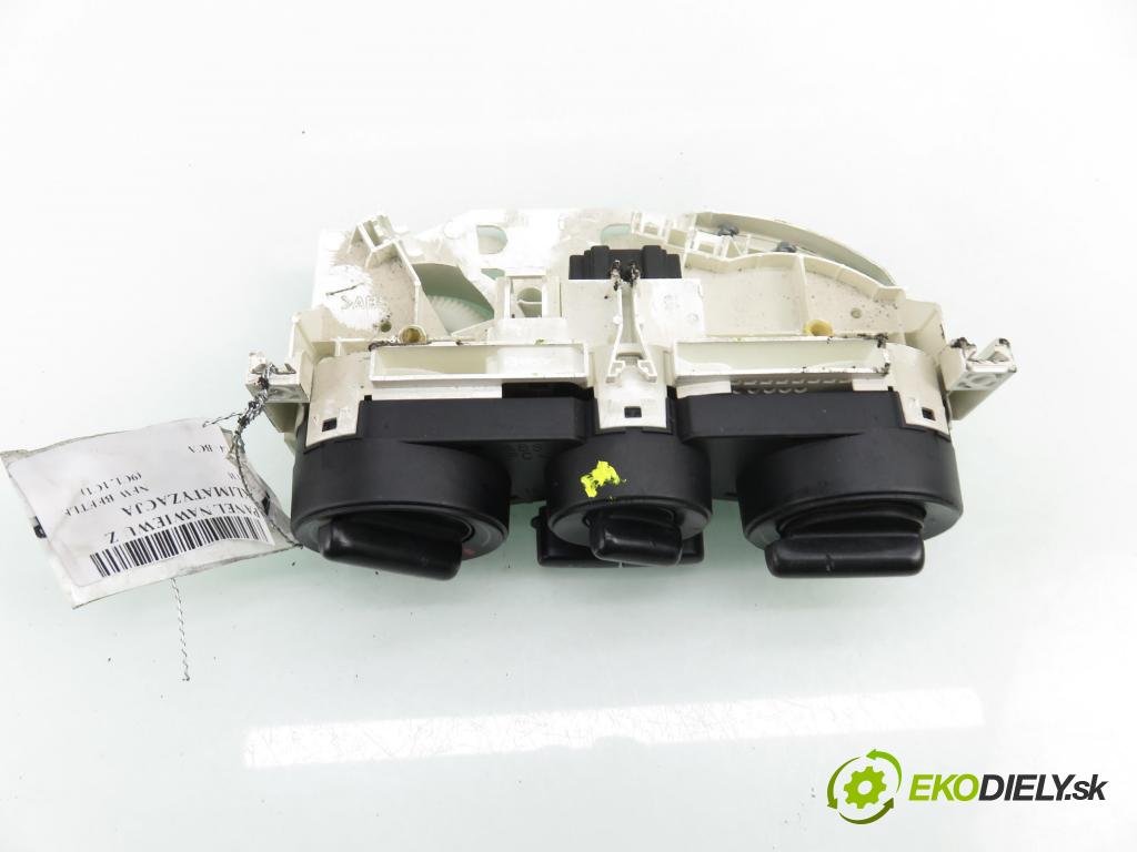 VW NEW BEETLE (9C1, 1C1) HB 2002 55,00 1.4 - BCA 1390,00 Panel kúrenia KLIMATIZACE: 1C0820045D