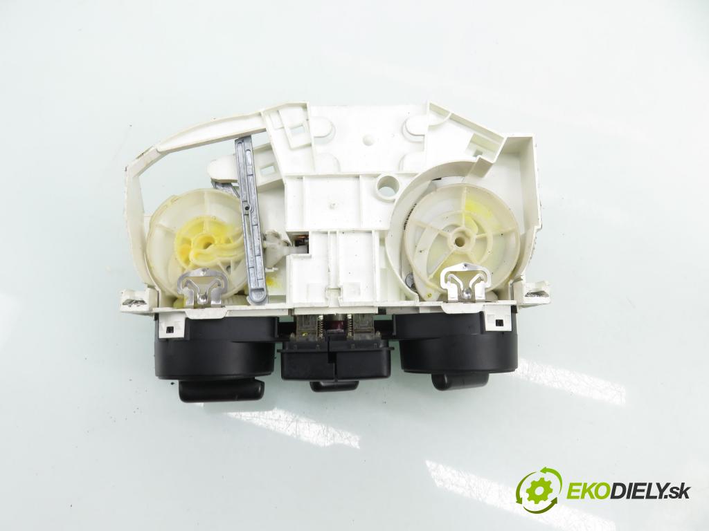 VW NEW BEETLE (9C1, 1C1) HB 2002 55,00 1.4 - BCA 1390,00 Panel kúrenia KLIMATIZACE: 1C0820045D