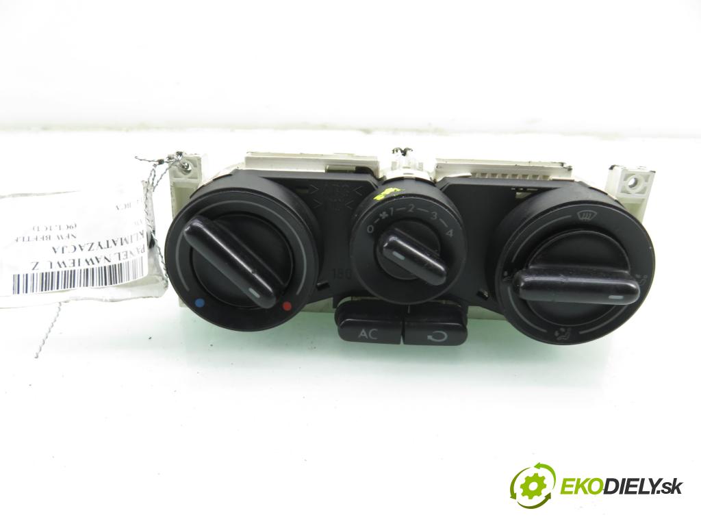 VW NEW BEETLE (9C1, 1C1) HB 2002 55,00 1.4 - BCA 1390,00 Panel kúrenia KLIMATIZACE: 1C0820045D