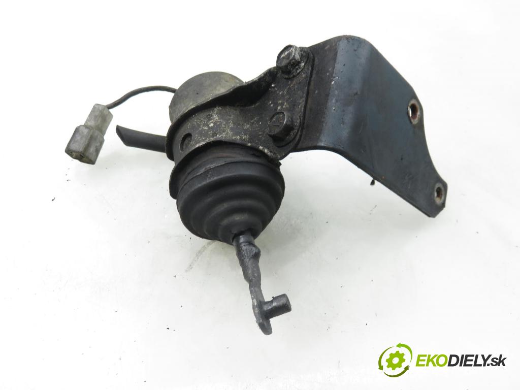 AIXAM MEGA HB 2000 4,00 Kubota Z402 400,00 kapota 1685160011