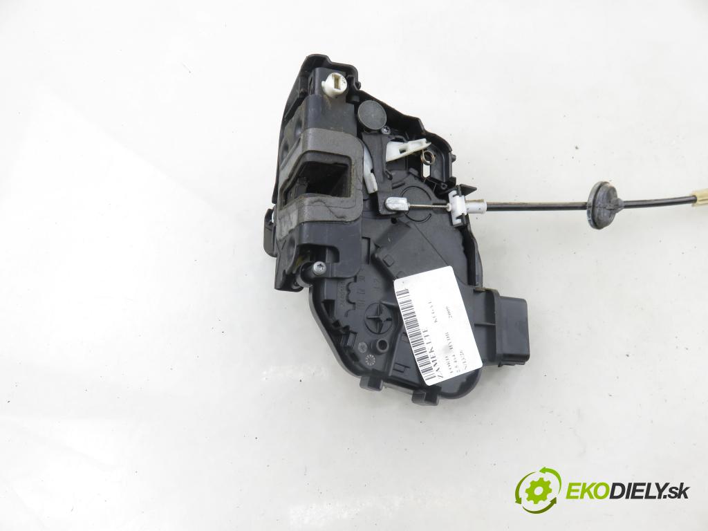 FORD KUGA I SUV 2009 147,00 2.5 4x4 - HYDB 2522,00 zámok LTE 8V4AS26413EA