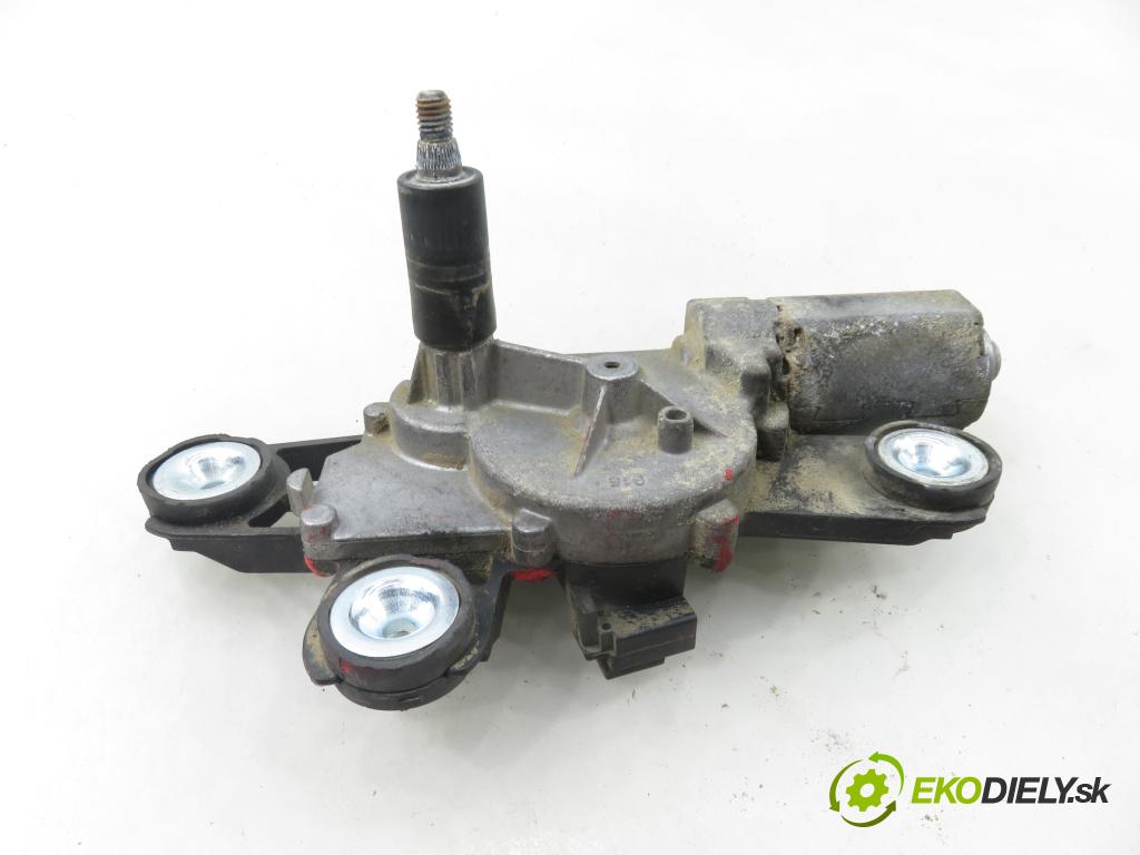 FORD KUGA I SUV 2009 147,00 2.5 4x4 - HYDB 2522,00 motorek stěrače ZADNÍ: 0390201854 ; 8V4117K441AB