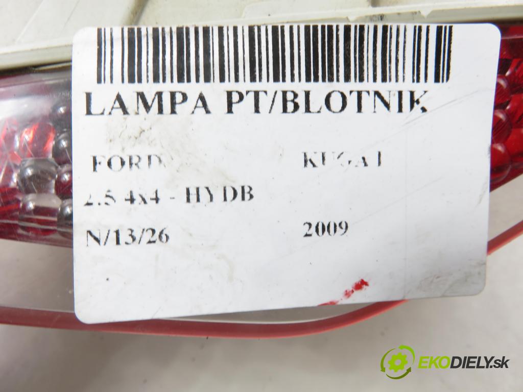 FORD KUGA I SUV 2009 147,00 2.5 4x4 - HYDB 2522,00 Svetlo pravé zadné