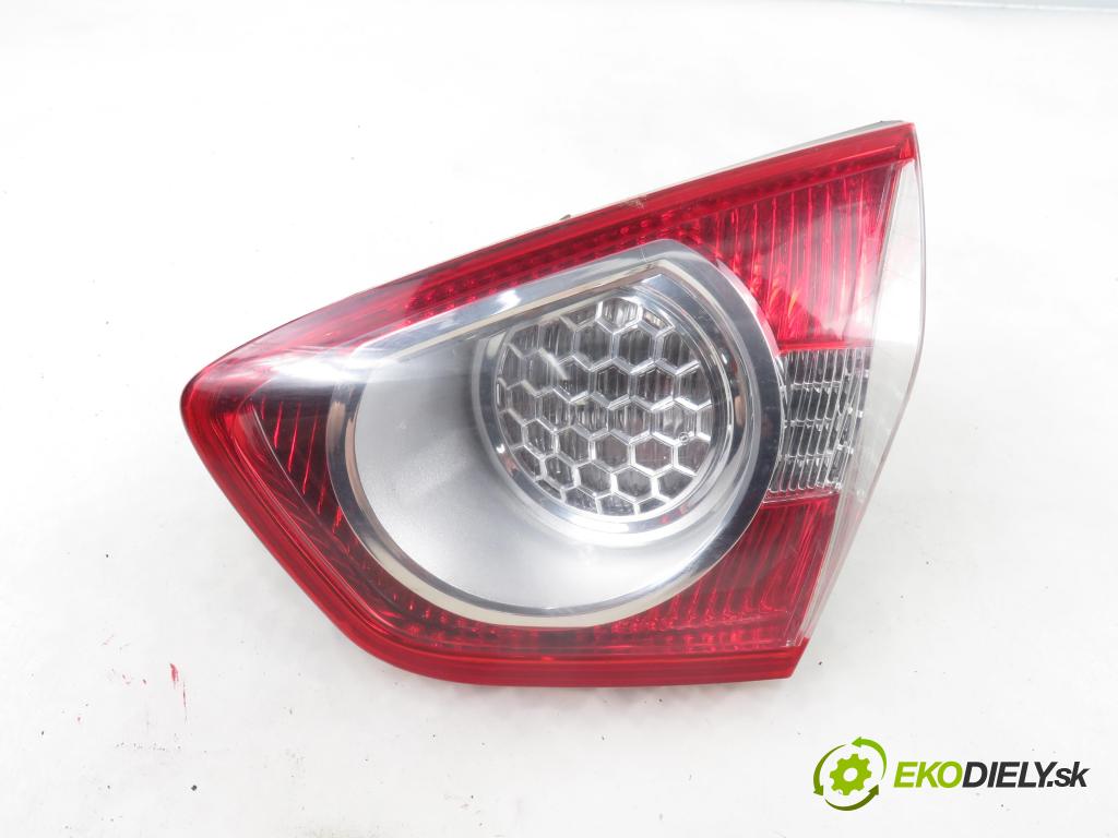 FORD KUGA I SUV 2009 147,00 2.5 4x4 - HYDB 2522,00 Svetlo pravé zadné kufor 8V4113A602AD