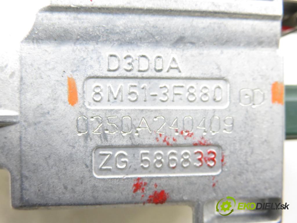 FORD KUGA I SUV 2009 147,00 2.5 4x4 - HYDB 2522,00 blokáda tyče volantu 8M513F880GD