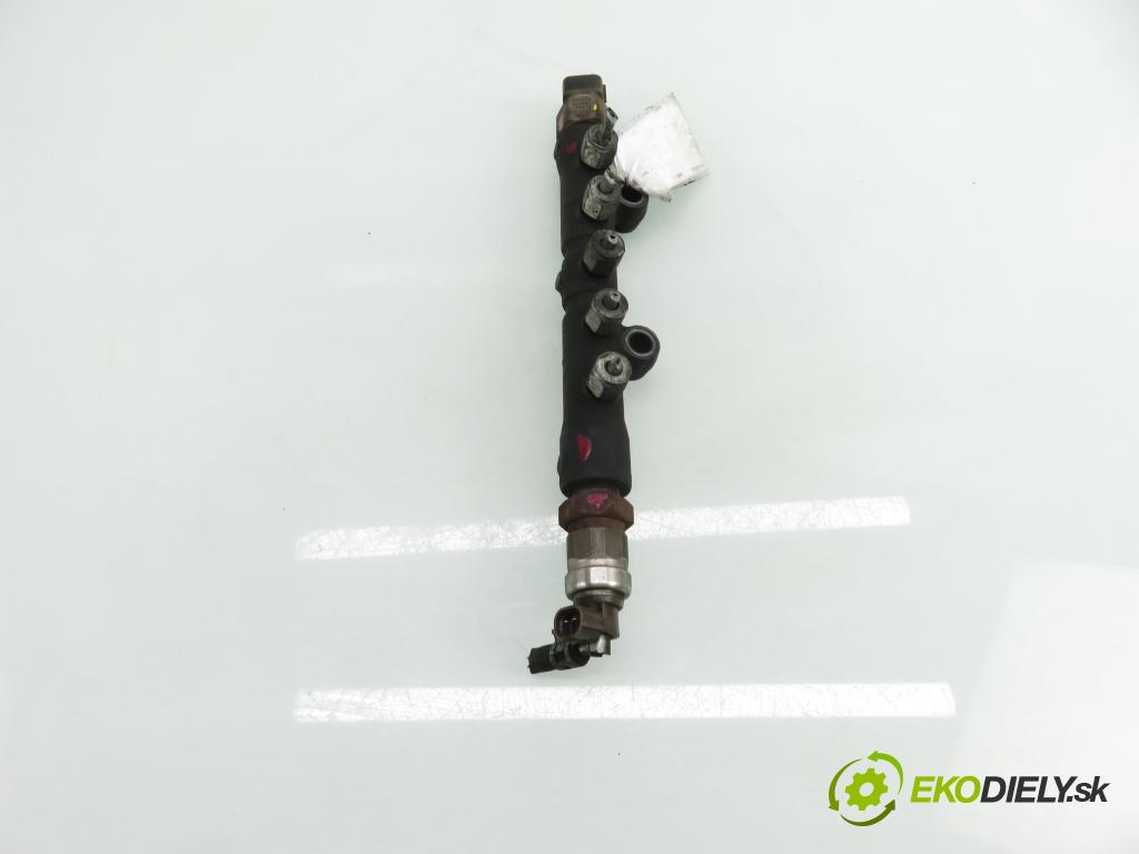 TOYOTA COROLLA Verso (ZER_, ZZE12_, R1_) MINIVAN 2005 85,00 2.0 D-4D (CUR10_) - 1CD-FTV 1995,00 lišta vstřikovací 8945860010 (Vstřikovací lišta)