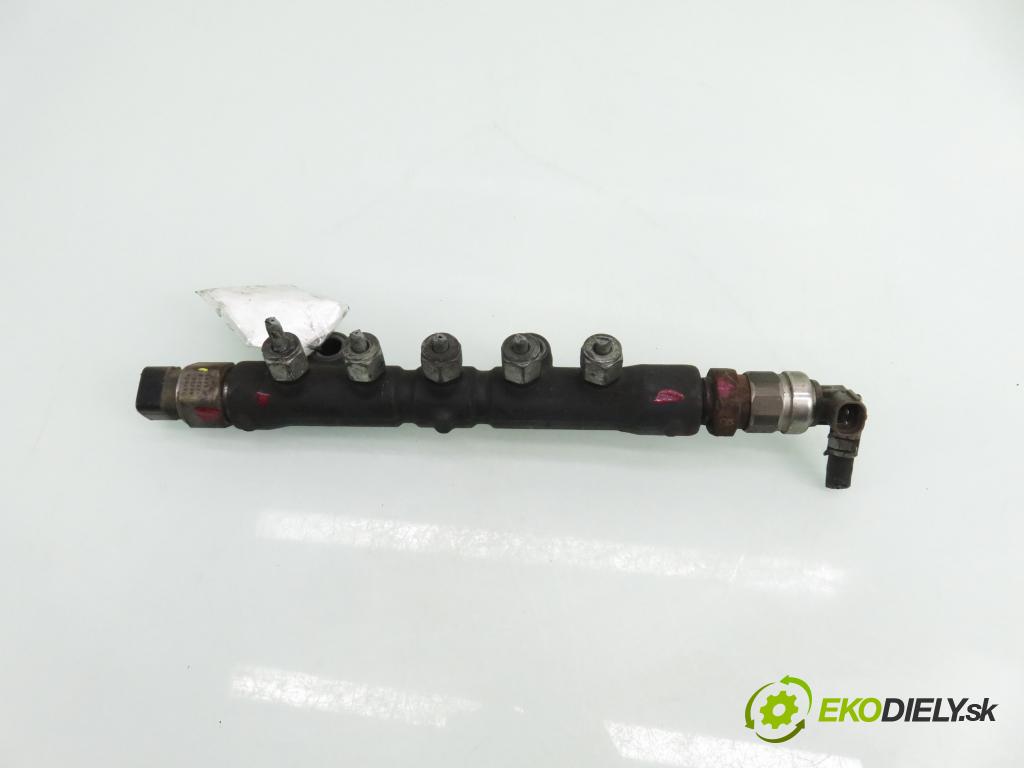 TOYOTA COROLLA Verso (ZER_, ZZE12_, R1_) MINIVAN 2005 85,00 2.0 D-4D (CUR10_) - 1CD-FTV 1995,00 lišta vstřikovací 8945860010 (Vstřikovací lišta)
