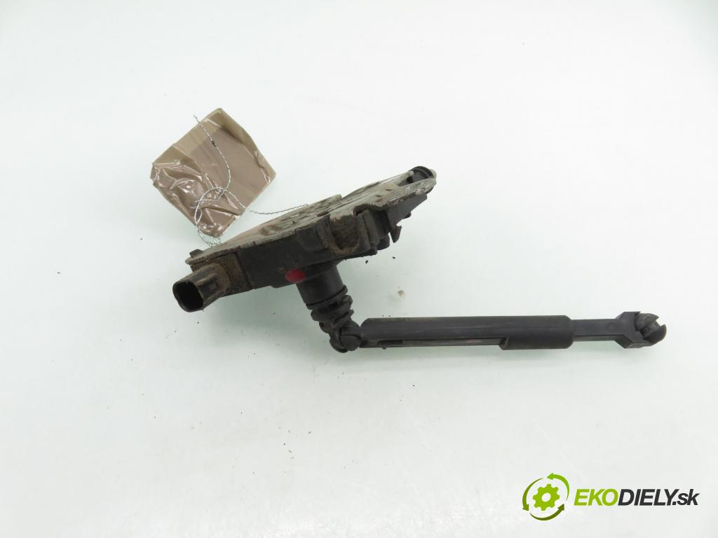FORD KUGA I SUV 2009 147,00 2.5 4x4 - HYDB 2522,00 zámok kapoty 3M5116700AC