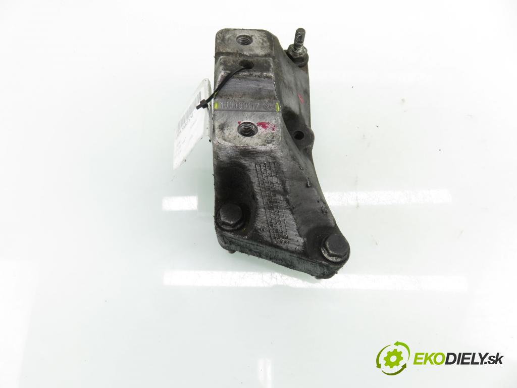 AUDI A3 (8L1) HB 2001 96,00 1.9 TDI - ASZ 1896,00 Uchytenie prevodovky 1J0199117AK