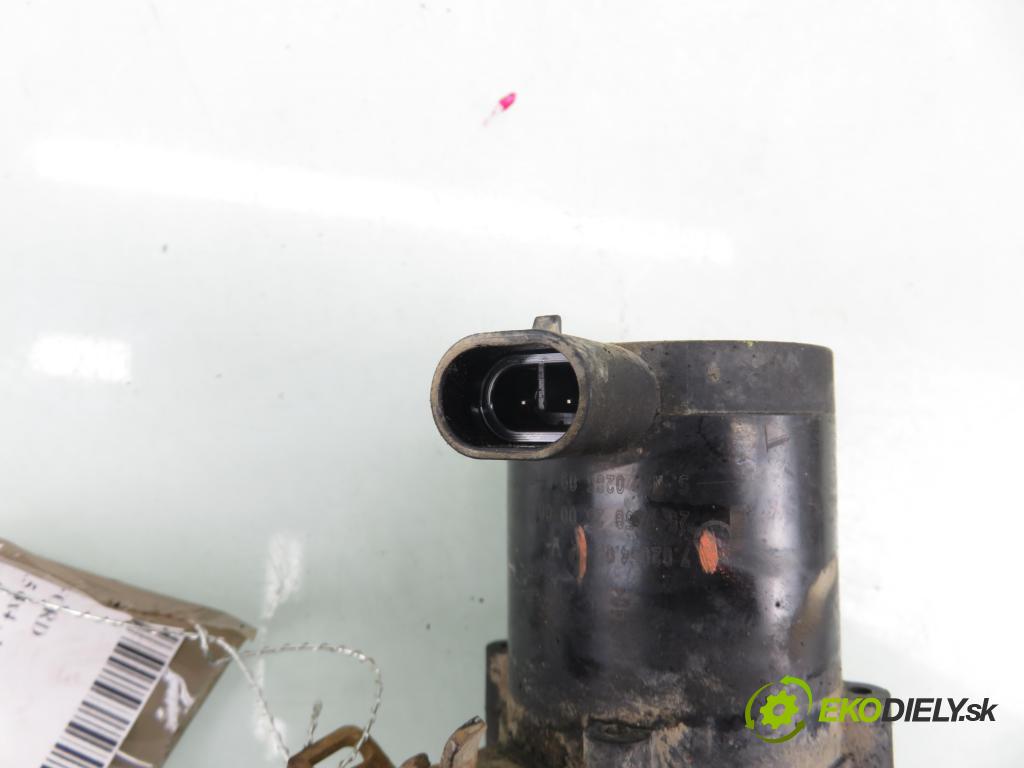 FORD KUGA I SUV 2009 147,00 2.5 4x4 - HYDB 2522,00 Pumpa vody elektrická 70205407